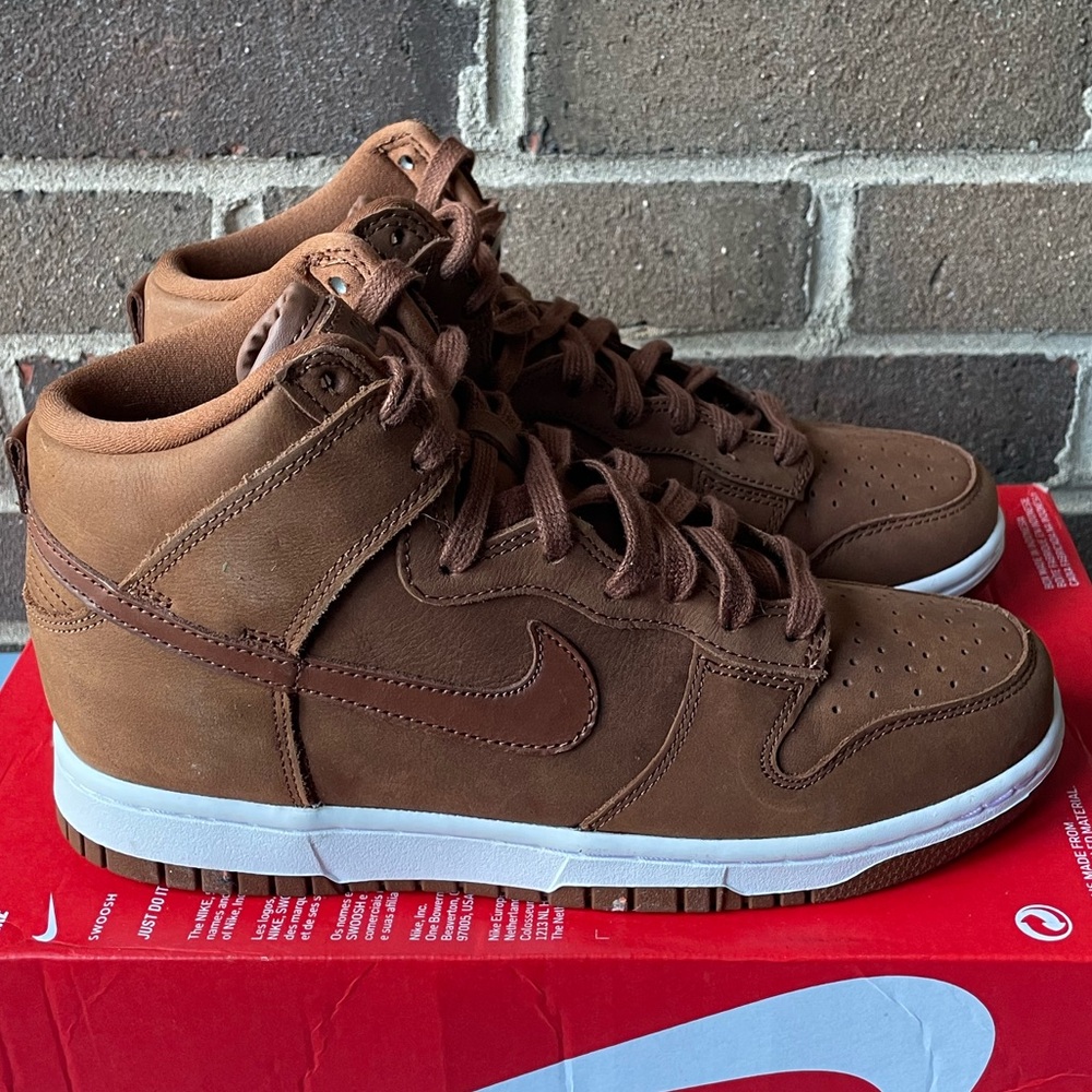 Nike Dunk High Premium Athletic Sneakers